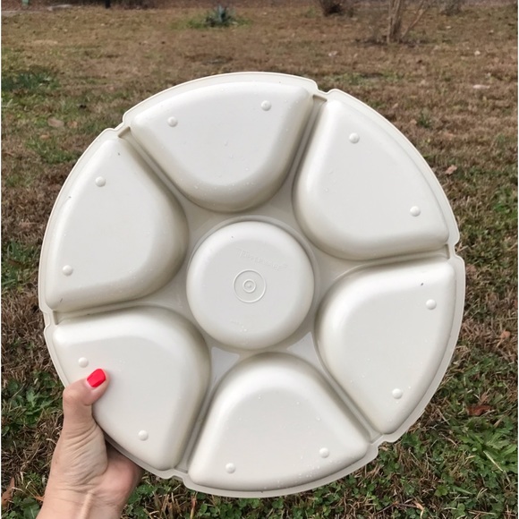 Vintage Tupperware Veg/Fruit/Chips and Dip Set w/Cover --  2 Piece Set - Picture 3 of 15